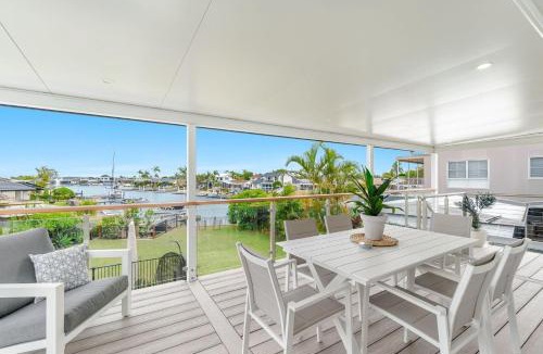 Yamba House | Sunset Waters - Waterfront with Pool - Holiday Yamba