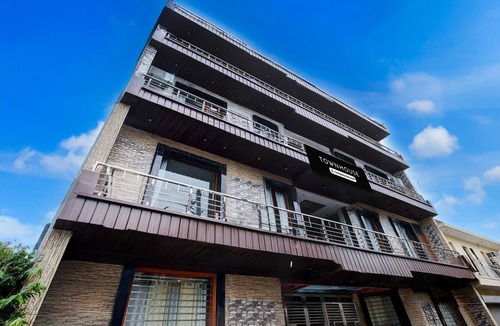 Kishangarh House | Super Deluxe Room Chandigarh