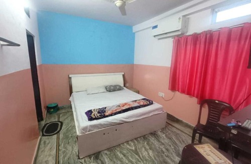 Jaipur Hotel | Super Hotel O HM & Restaurant