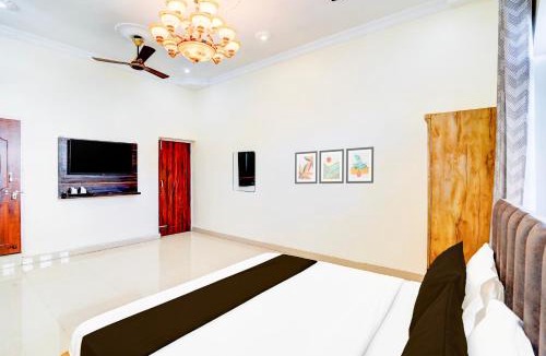 Khattalwada Hotel | Super Hotel O Sudhowala Near Nanda ki Chowk