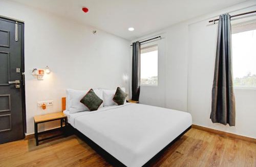 Dumdum Hotel | Super Townhouse The Royal Retreat