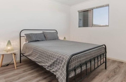 Silver Sands House | Surf and Sun in Silver Sands