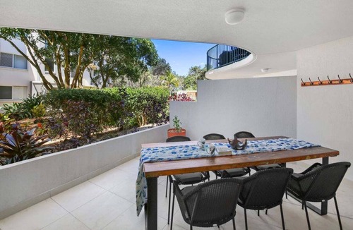 Buddina Apartment | Surf Side Buddina Escape
