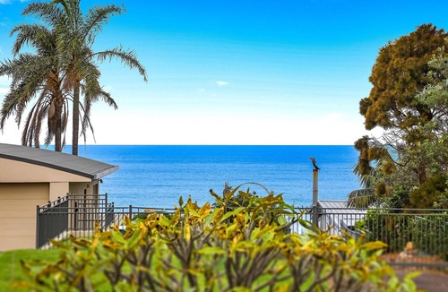 Avoca Beach House | “Surfer's Abode” – minutes to the Beach
