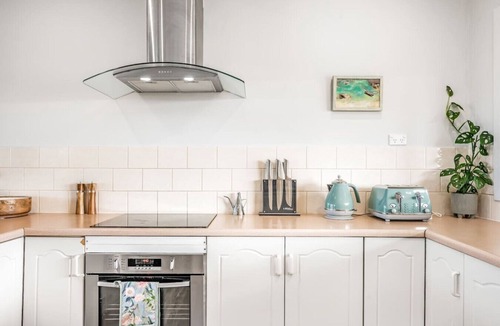 Middleton Apartment | Surfers Reserve - Sophisticated Beachfront Sanctuary