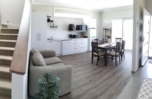 Barrack Point Apartment | Surfmist Barrack Point