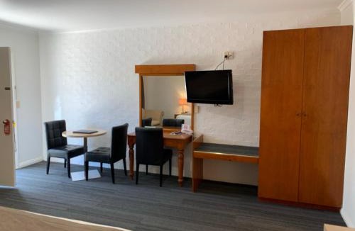 Yass Hotel | Swaggers Motor Inn