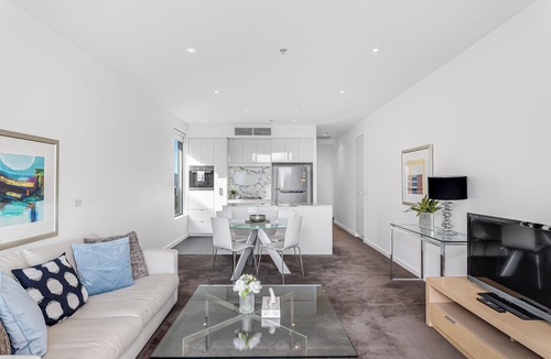 Adelaide Central Business District Apartment | Swainson on Hindmarsh