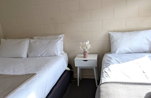 Cooma Hotel | Swiss Motel