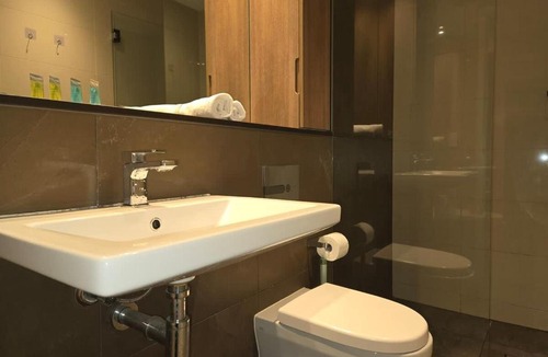 Darling Harbour Apartment | Sydney CBD A301 2 BR Easy Walk to Darling Harbour