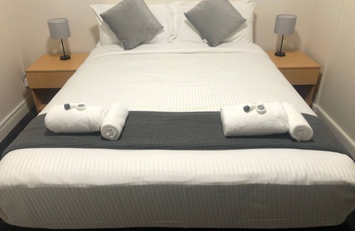 Hamilton Hotel | Sydney Junction Hotel
