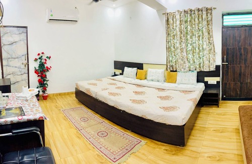 Taj Ganj Hotel | TAJ 3 STAR HOTEL