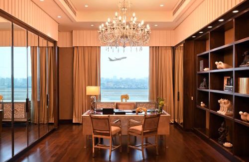 Vile Parle East Hotel | Taj Santacruz