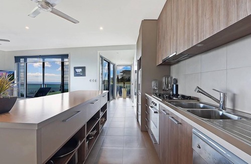 Moreton Island House | Tangalooma Panoramic View Downstairs