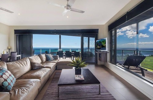 Moreton Island House | Tangalooma Panoramic View Downstairs