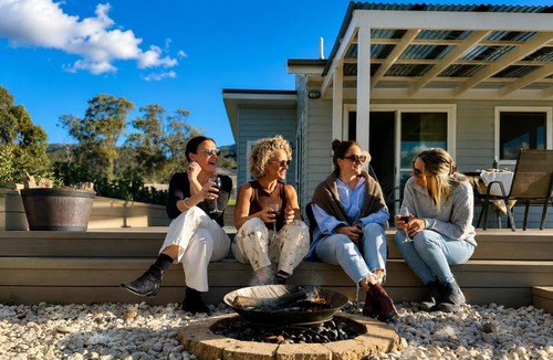 Glendon Brook House | Tangory Farmstay