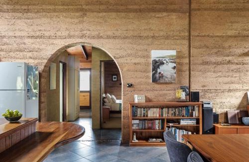 Prevelly House | Tea Tree - Pet Friendly - Prevelly - Margaret River