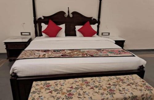 Salumbar Hotel | Tej Gadh Jambuda