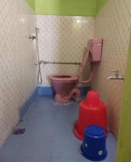 Kanchipuram House | Temple View Guest House Non AC and No Car Parking Near Kamatchi Amman Temple