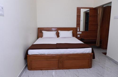 Tiruvallur Hotel | Temple View Residency