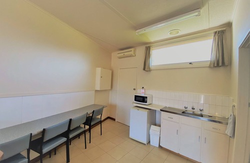 Terang Hotel | Terang Motor Inn