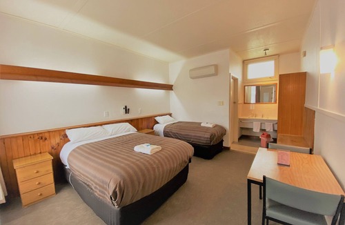 Terang Hotel | Terang Motor Inn