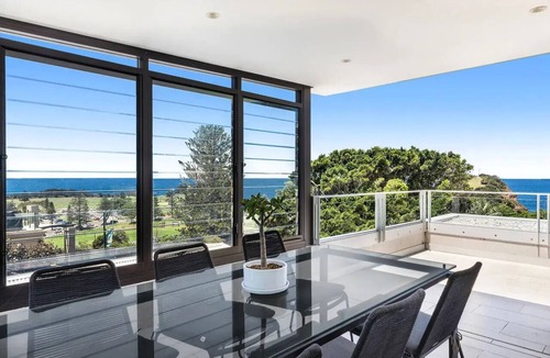 Terrigal House | TERRIGAL LUXE ESCAPE WITH POOL