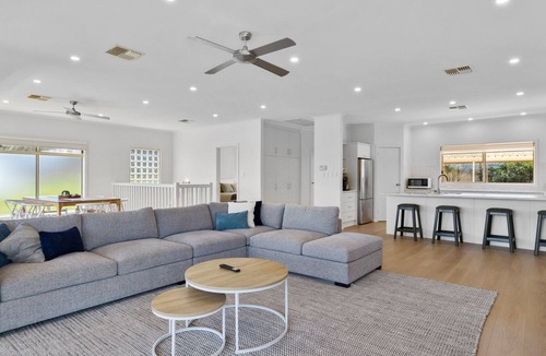 Carrickalinga House | Thalassa - 2 Bennett Court
