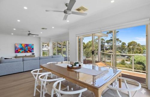 Carrickalinga House | Thalassa - 2 Bennett Court