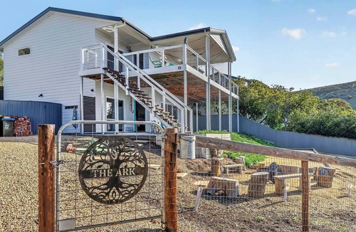 Second Valley House | The Ark Beachside Sanctuary with Valley Views