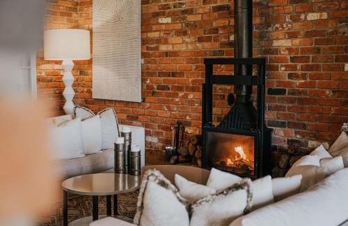 Pipers Creek House | The Barn at Crofters Fold - Daylesford Macedon Region