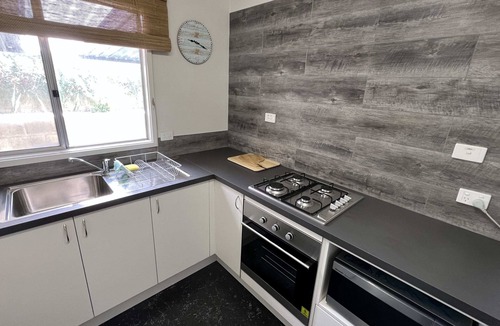Guilderton House | The Beach Shack - OCEAN VIEWS, CLOSE TO THE BEACH