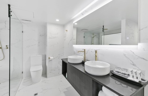 Cairns Central Business District Hotel | The Benson Hotel