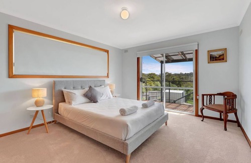 Scamander Apartment | The BEST Scamander Beach House!