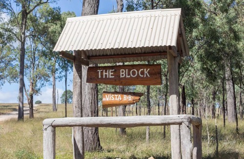 Bullcamp Bed & Breakfast | The Block Vista B&B