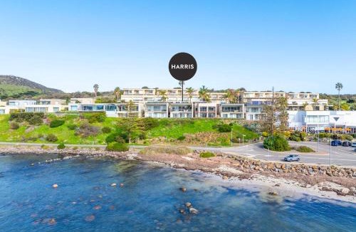 Encounter Bay Villa | The Bluff Villa 4-121 Franklin Pde Encounter Bay - Linen Included