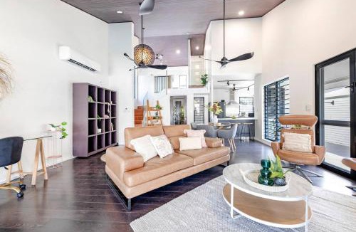 Fannie Bay House | The Boho Casa - Beachside Retreat with Pool