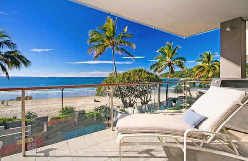 Noosa Heads Apartment | The Breakers 4 Oceanfront Bliss