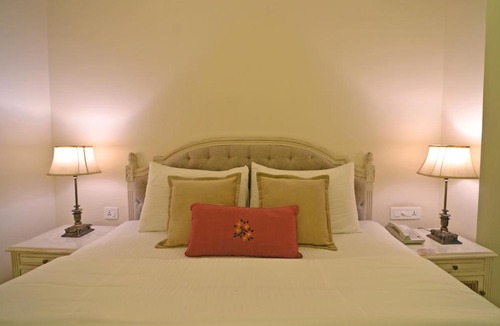 Shavri Colony Hotel | The Castle by KLR