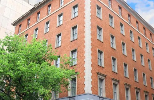 Adelaide Central Business District Hotel | The Chancellor on Currie