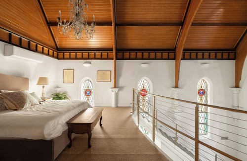 Carlton South House | The Chapel