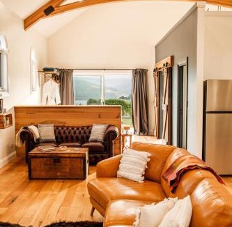 Wattle Grove House | The Chapel