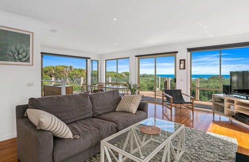 Smiths Beach House | The Deck House - sleeps 8