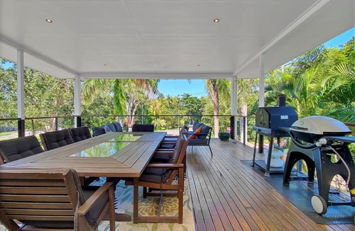 Picnic Bay House | The Deck on Picnic