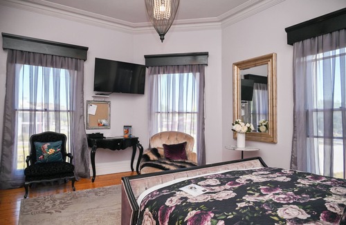 Mansfield Hotel | The Deck Quarters