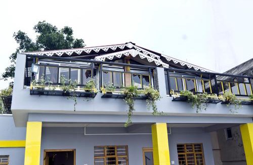 Karsiyang House | the DEW DROP HOME STAY