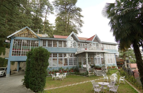 Chhota Shimla Bed & Breakfast | The Edgeworth, Superior