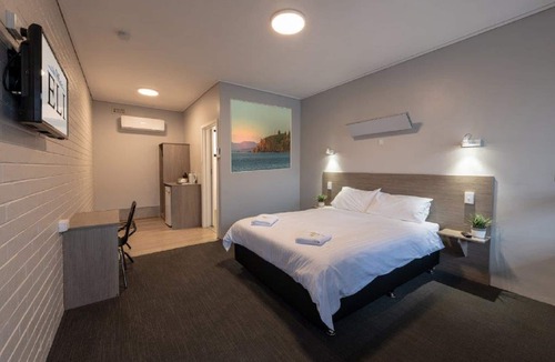 Devonport Hotel | The Elimatta Hotel