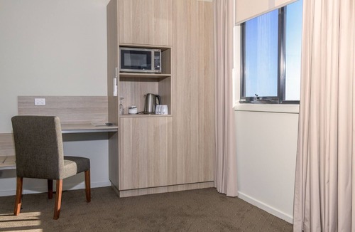 Devonport Hotel | The Elimatta Hotel