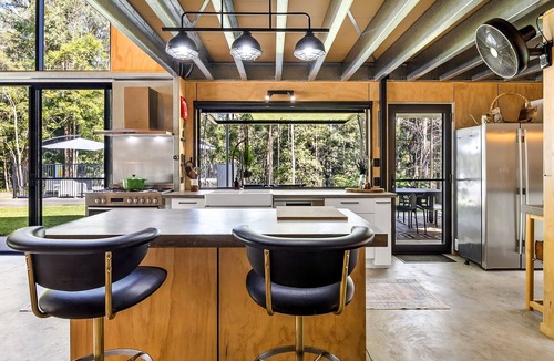 Cooloolabin House | The Falls Hideaway: Pool, Firepit & Outdoor Bliss